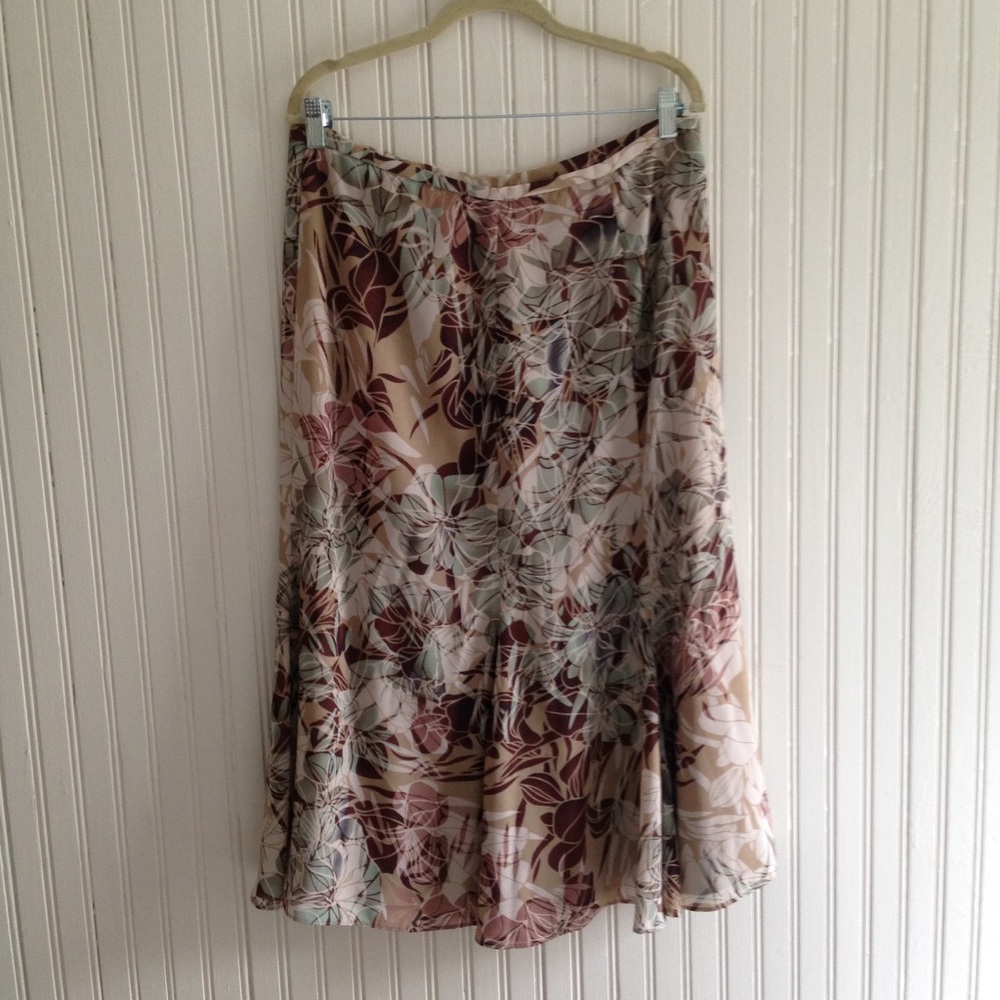 Jones New York | Flowy Skirt 14 formal business